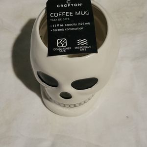 skull tea cup